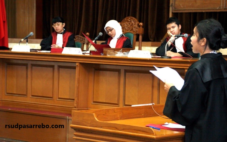 Prospek Kerja Jurusan Ilmu Hukum Terbaik Di Indonesia