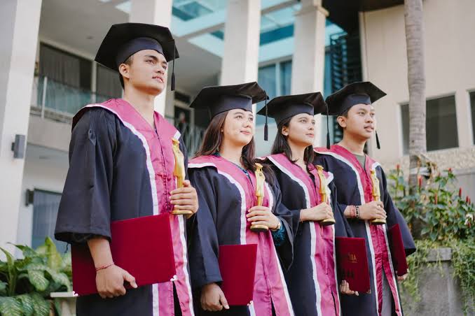 Rekomendasi Universitas Di Moroni Yang Terbaik